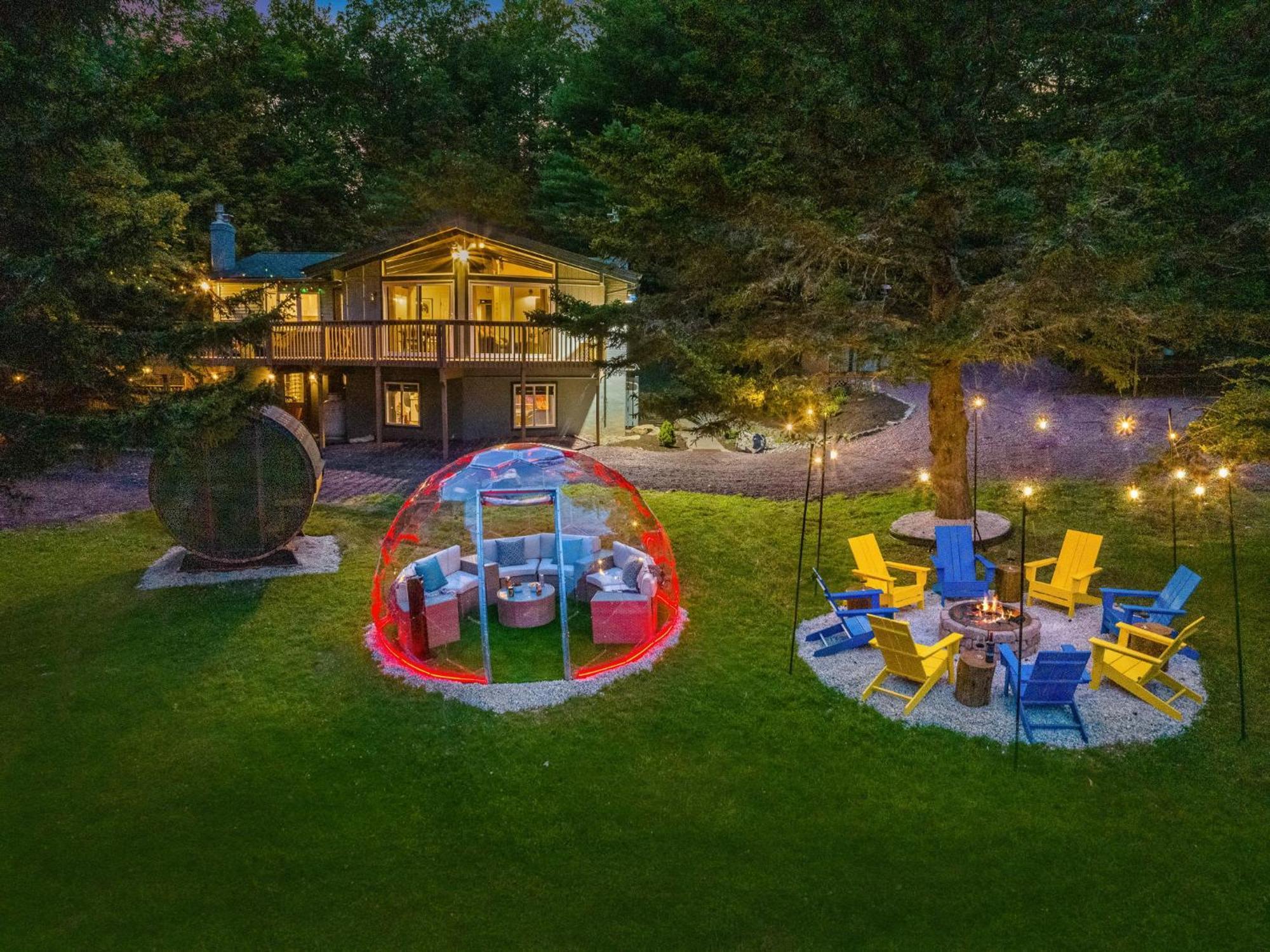 The Lazy Bear Dome Hot Tub Sauna &