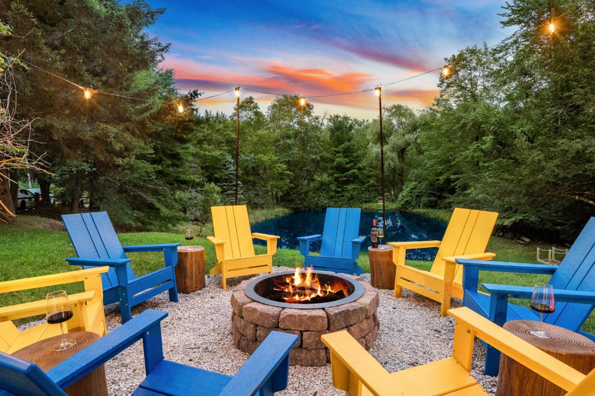 The Lazy Bear Dome Hot Tub Sauna & * Albrightsville