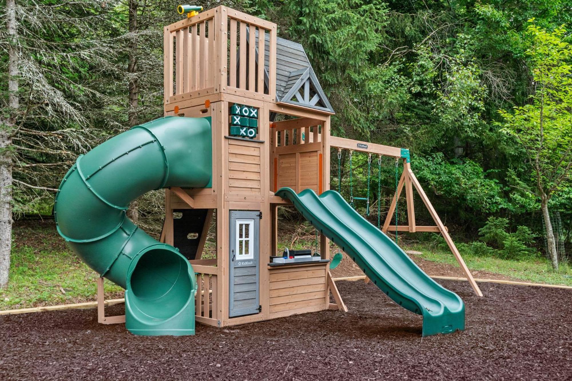 The Lazy Bear Dome Hot Tub Sauna &