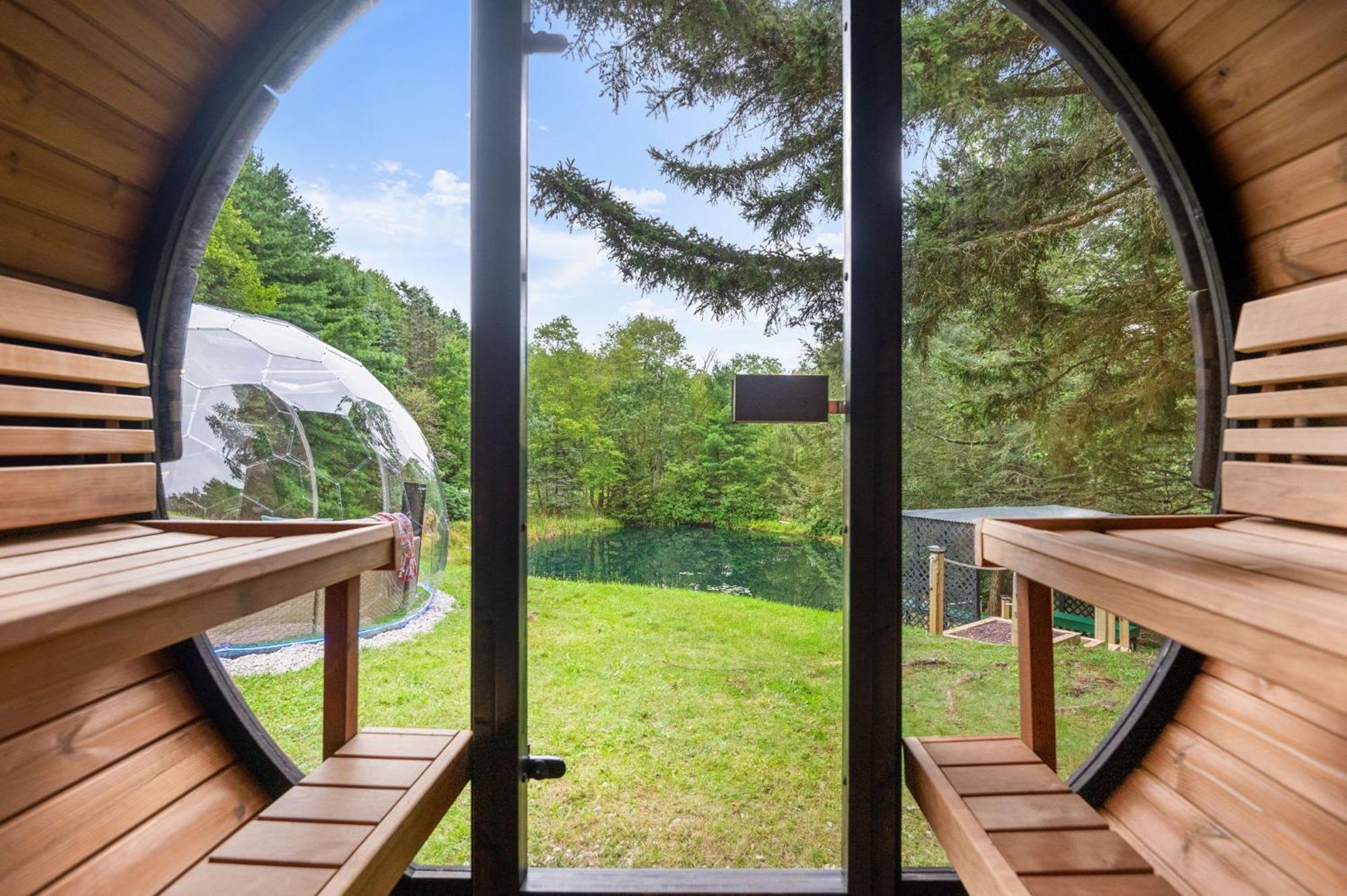 Chalet The Lazy Bear Dome Hot Tub Sauna & Albrightsville